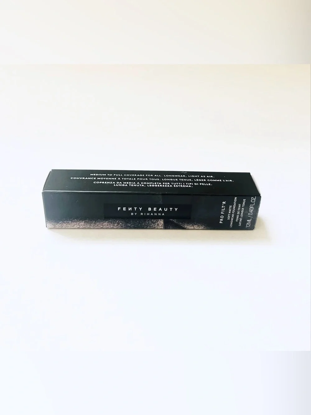 Fenty Beauty Pro Filt'r Mini Soft Matte Longwear Foundation 260